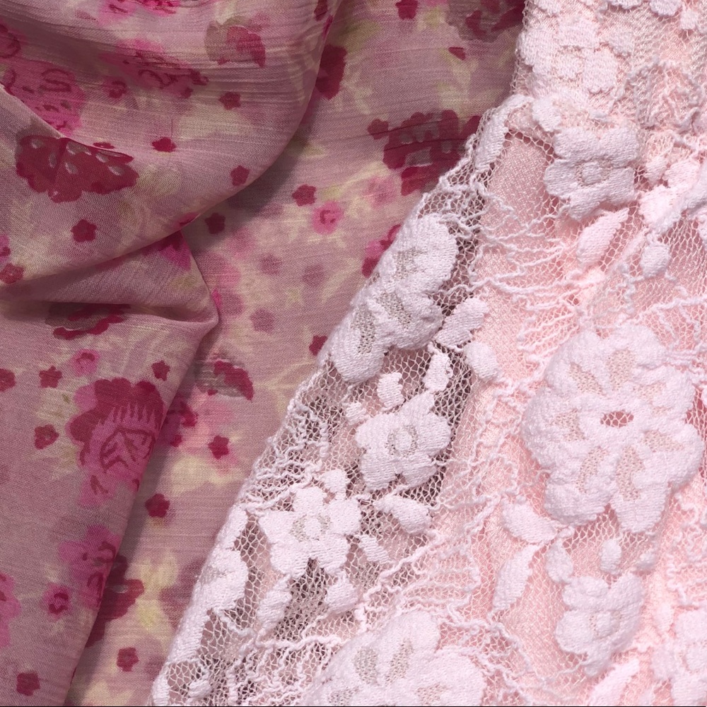 Forever 21 Pink Floral Lace A-line Skirt 🎆🌷